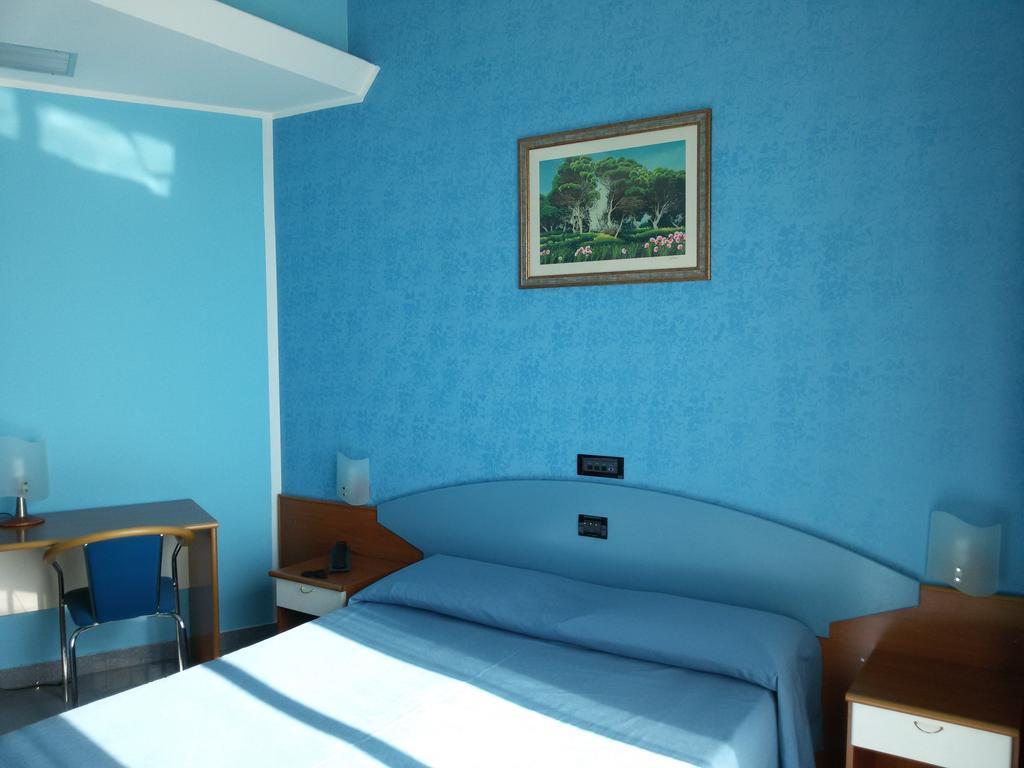 Hotel Ristorante Miramare Marina di Gioiosa Ionica Szoba fotó